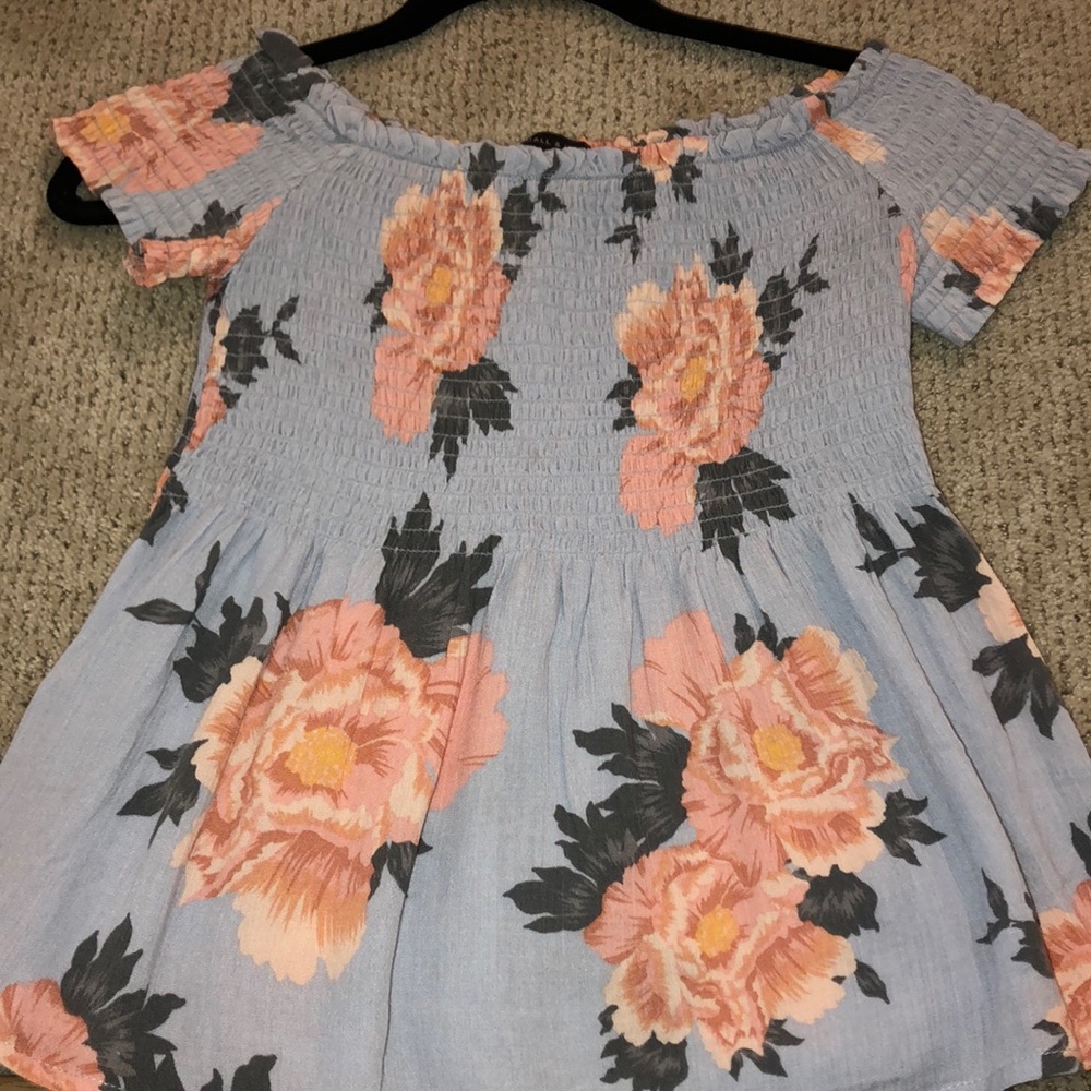Floral dressy top